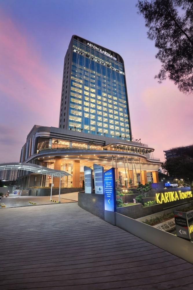 Aston Kartika Grogol Hotel & Conference Center Jakarta Exterior photo